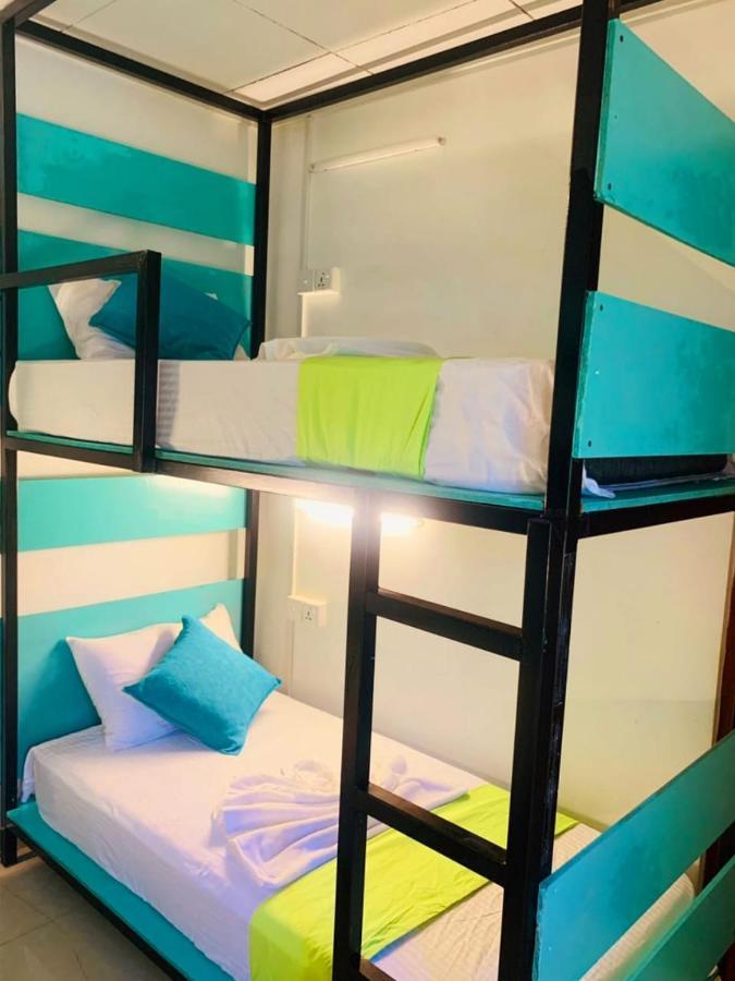 Vitamin Sea Hostel Inn Dikwella Extérieur photo